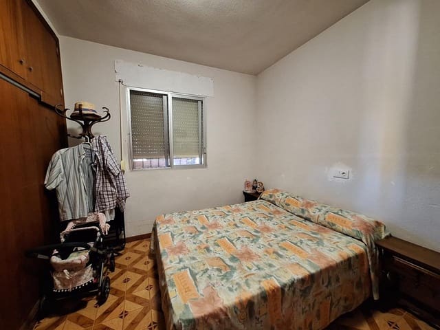 6 bedroom Villa for sale in El Secanet - Hacienda del Sol, La Villajoyosa / Vila Joiosa with pool - € 308,500 (Ref: 8835502)