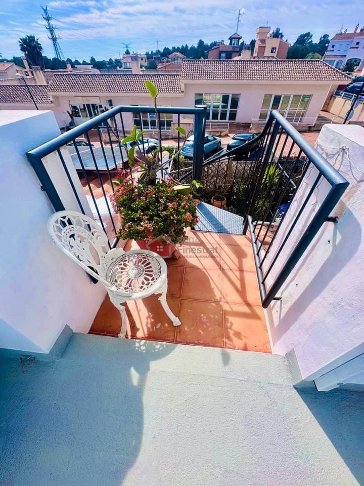 3 sypialnia Bungalow na sprzedaż w La Nucia z basenem garażem - 325 000 € (Ref: 8866447)