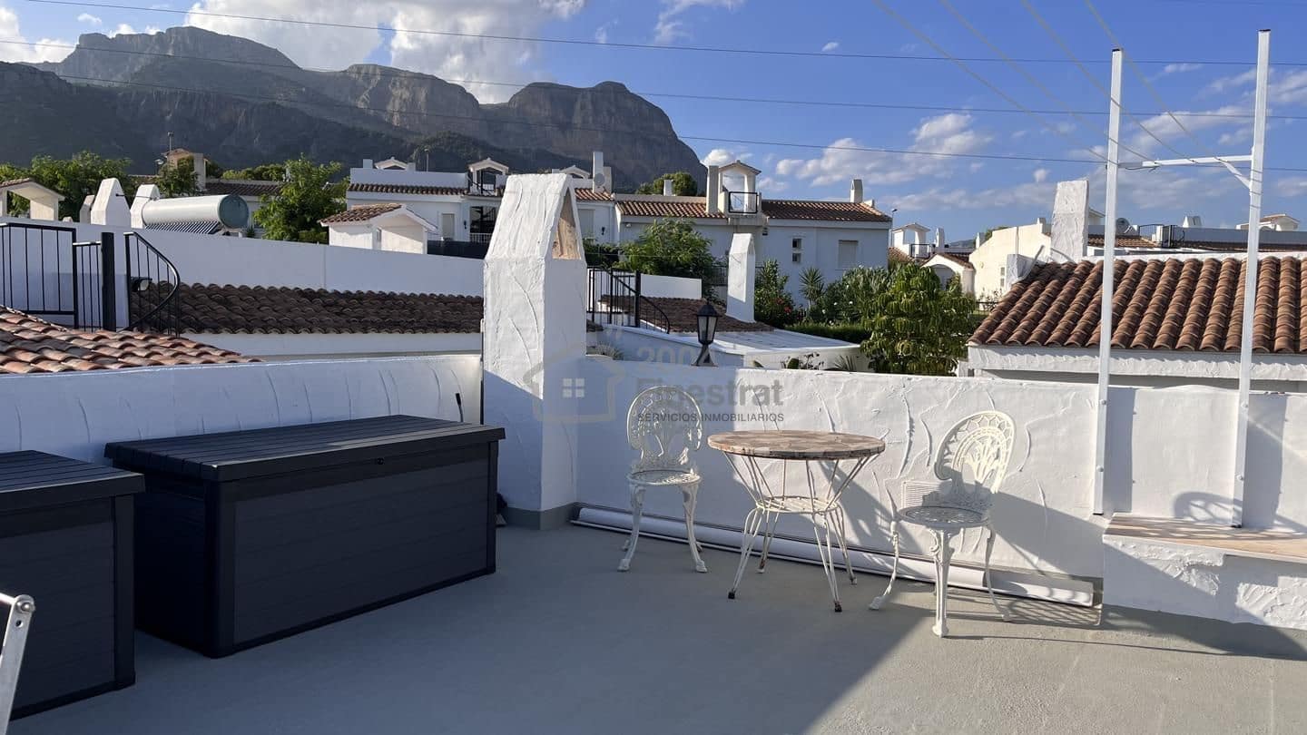 3 sypialnia Bungalow na sprzedaż w La Nucia z basenem garażem - 325 000 € (Ref: 8866447)