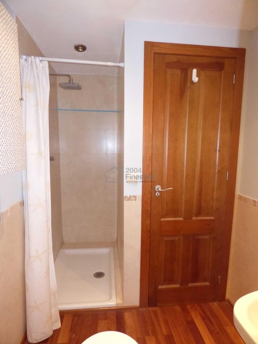 3 makuuhuone Asunto myytävänä paikassa Benidorm mukana uima-altaan 
autotalli - 295 000 € (Ref: 8939674)