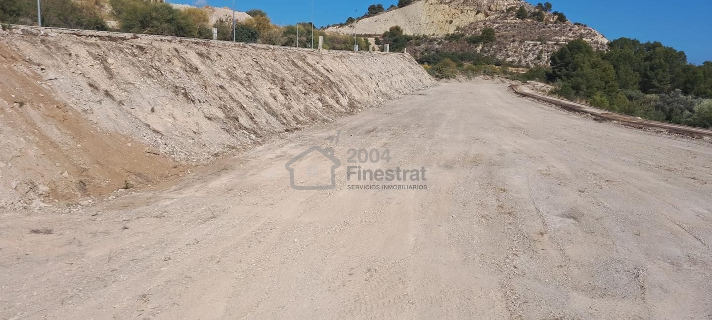 Undeveloped Land for sale in Finestrat - € 1,400,000 (Ref: 8983003)