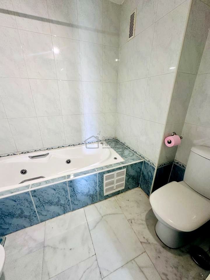 3 bedroom Flat for sale in La Villajoyosa / Vila Joiosa with pool - € 273,000 (Ref: 8987055)