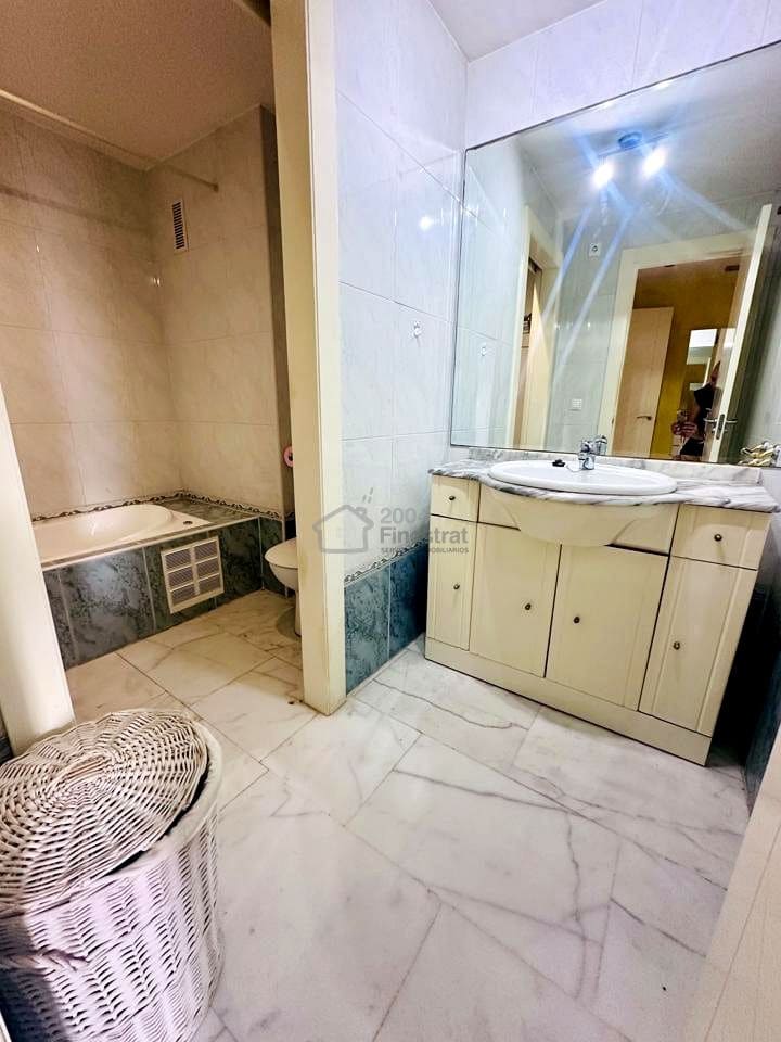 3 bedroom Flat for sale in La Villajoyosa / Vila Joiosa with pool - € 273,000 (Ref: 8987055)