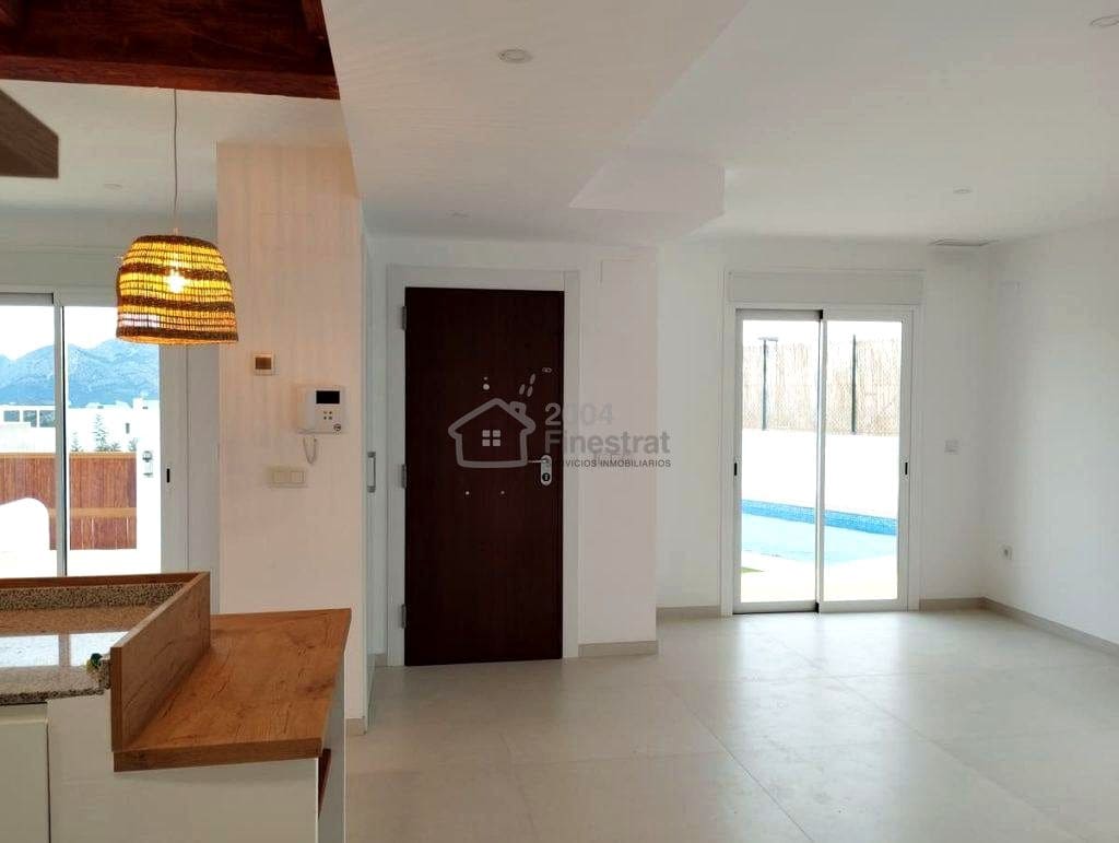 3 bedroom Villa for sale in Polop with pool garage - € 736,000 (Ref: 8992391)