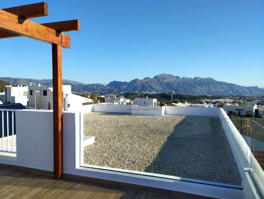 3 bedroom Villa for sale in Polop with pool garage - € 736,000 (Ref: 8992391)