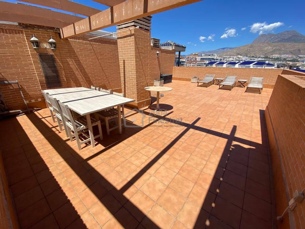 Piso de 2 habitaciones en La Villajoyosa / Vila Joiosa en venta con piscina garaje - 539.250 € (Ref: 9002088)
