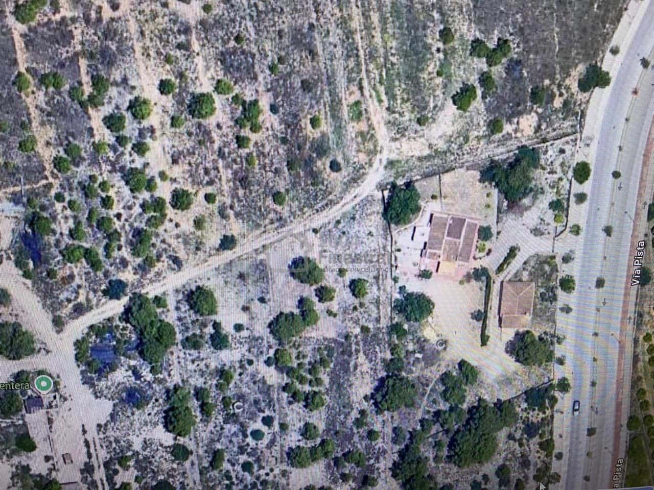 Mark till salu i Polop - 700 000 € (Ref: 9024937)