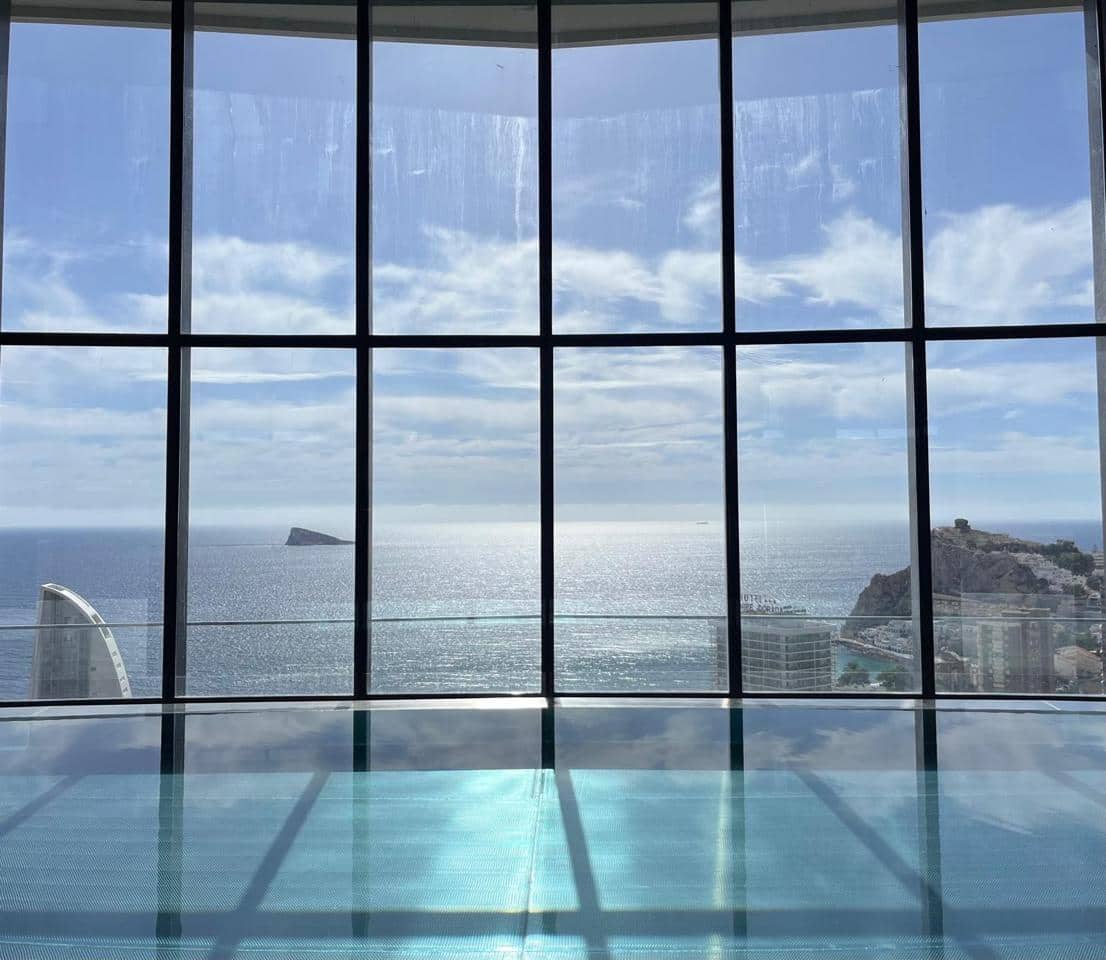 3 bedroom Flat for sale in Benidorm - € 690,000 (Ref: 9108164)