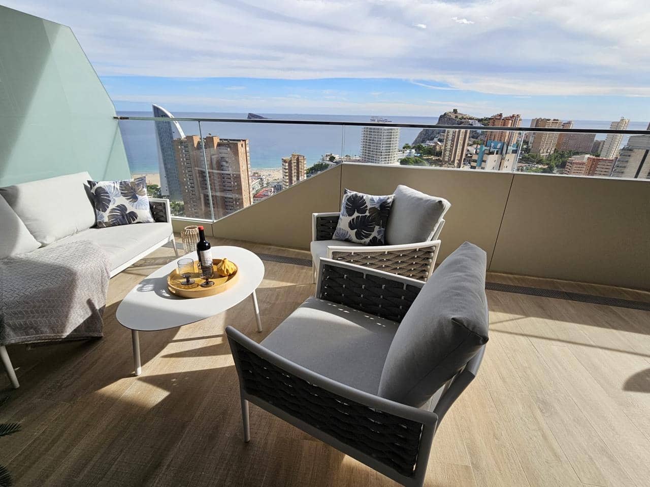 3 bedroom Flat for sale in Benidorm - € 690,000 (Ref: 9108164)