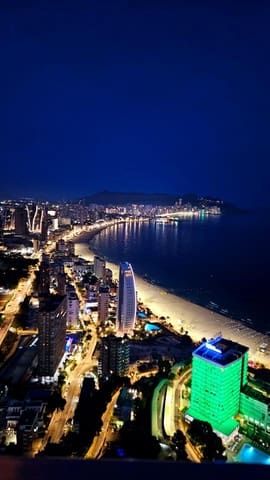 3 makuuhuone Asunto myytävänä paikassa Playa Poniente, Benidorm - 690 000 € (Ref: 9108164)