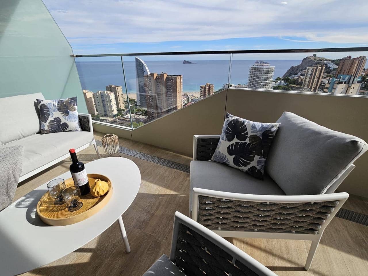 3 bedroom Flat for sale in Benidorm - € 690,000 (Ref: 9108164)