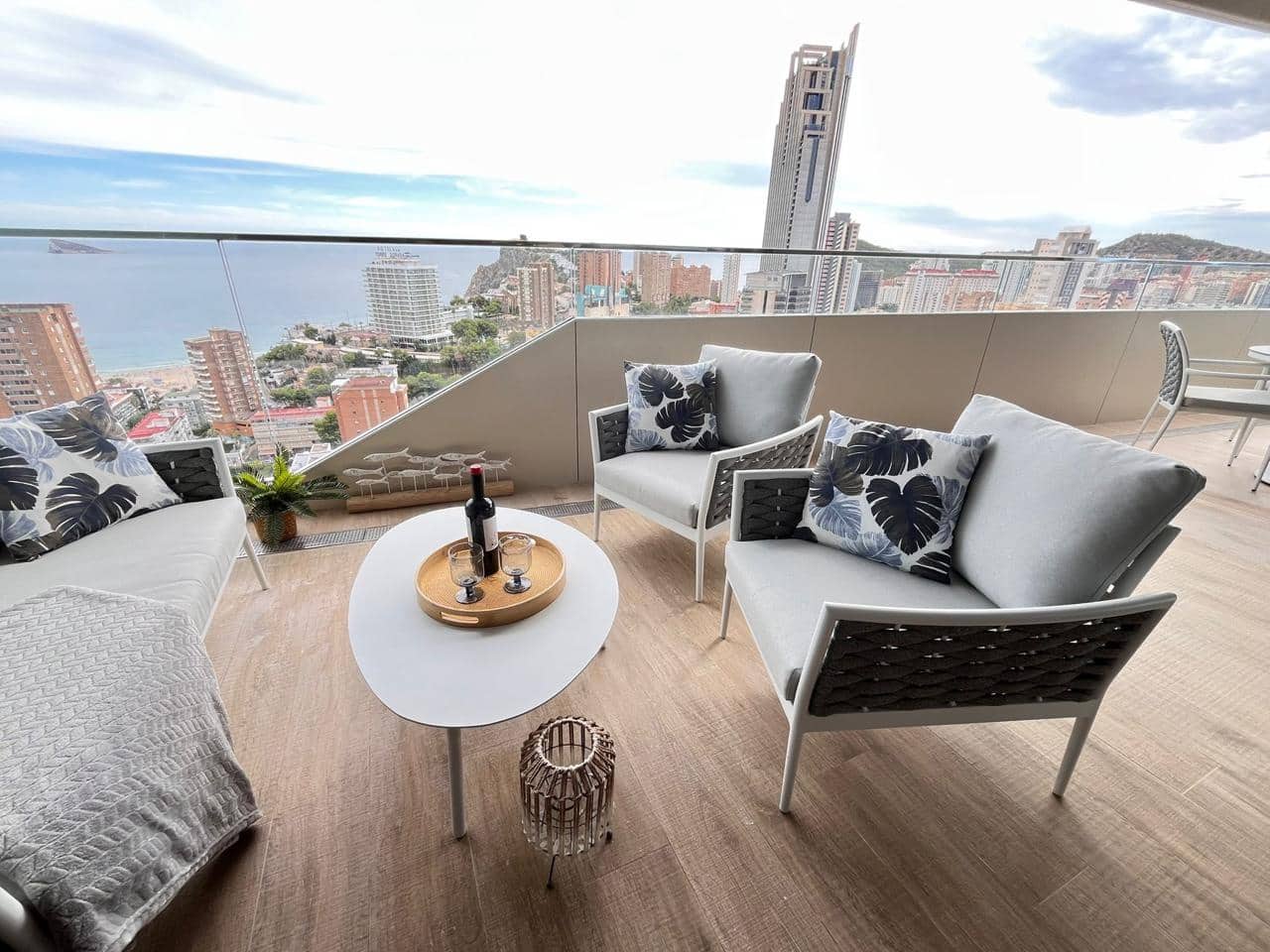 3 bedroom Flat for sale in Benidorm - € 690,000 (Ref: 9108164)