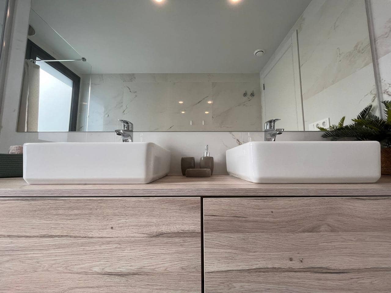 3 bedroom Flat for sale in Benidorm - € 690,000 (Ref: 9108164)