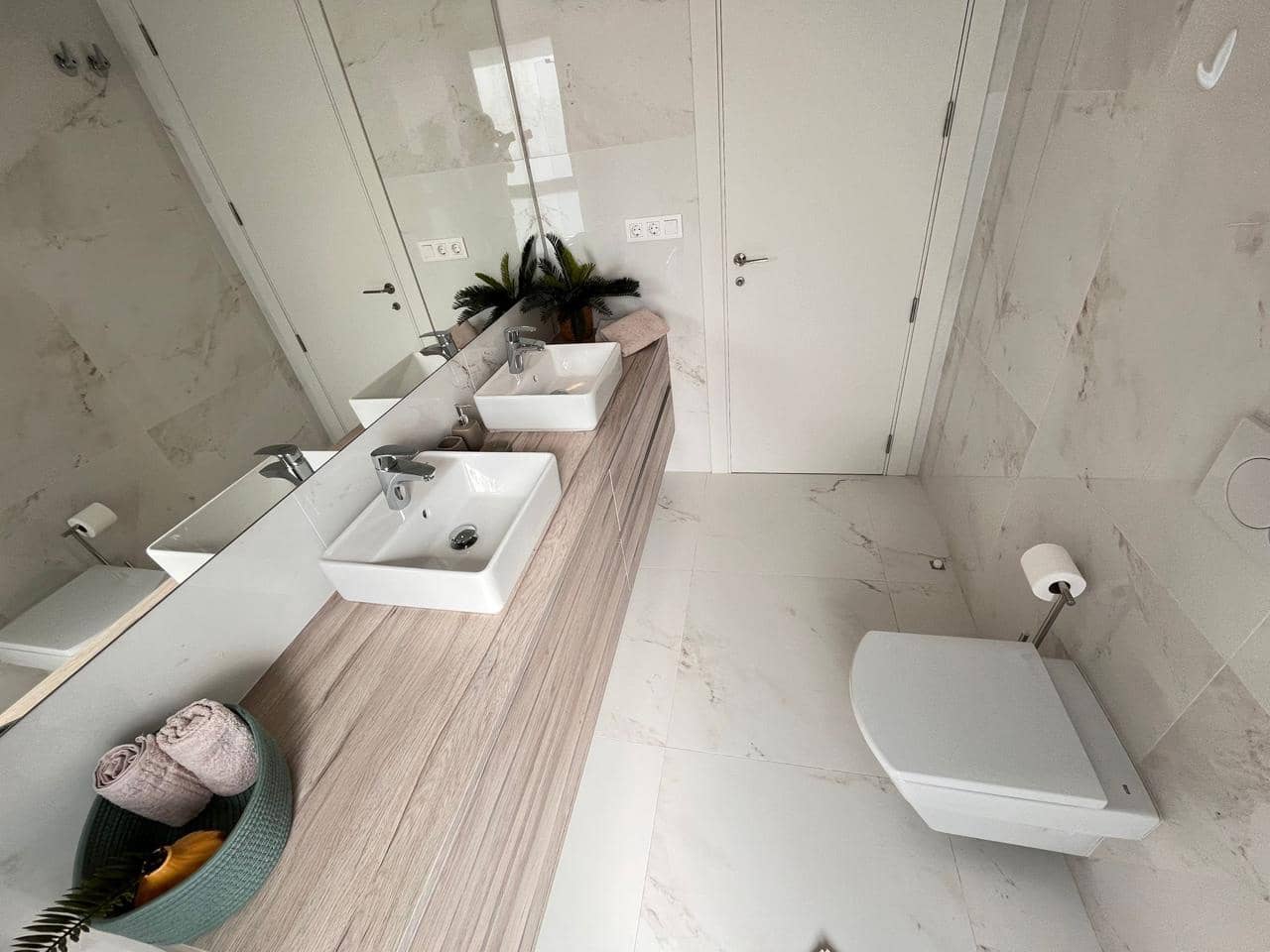 3 bedroom Flat for sale in Benidorm - € 690,000 (Ref: 9108164)