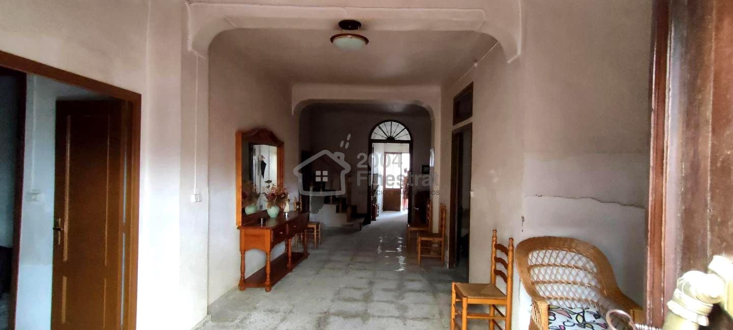 7 bedroom Villa for sale in Relleu - € 145,000 (Ref: 9131949)