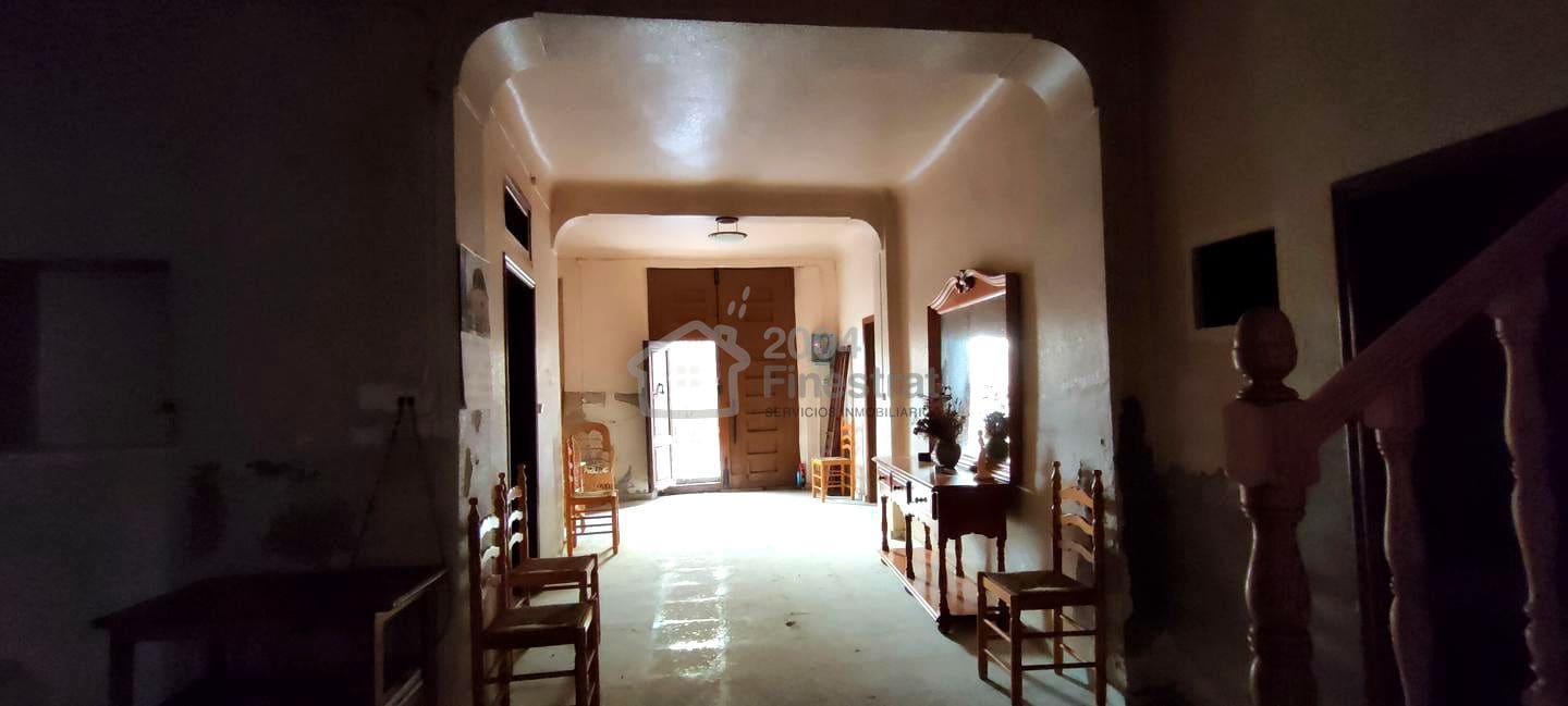 7 bedroom Villa for sale in Relleu - € 145,000 (Ref: 9131949)