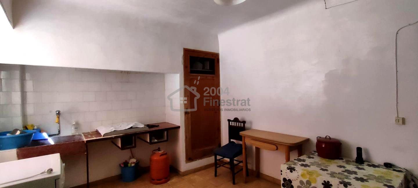 7 bedroom Villa for sale in Relleu - € 145,000 (Ref: 9131949)