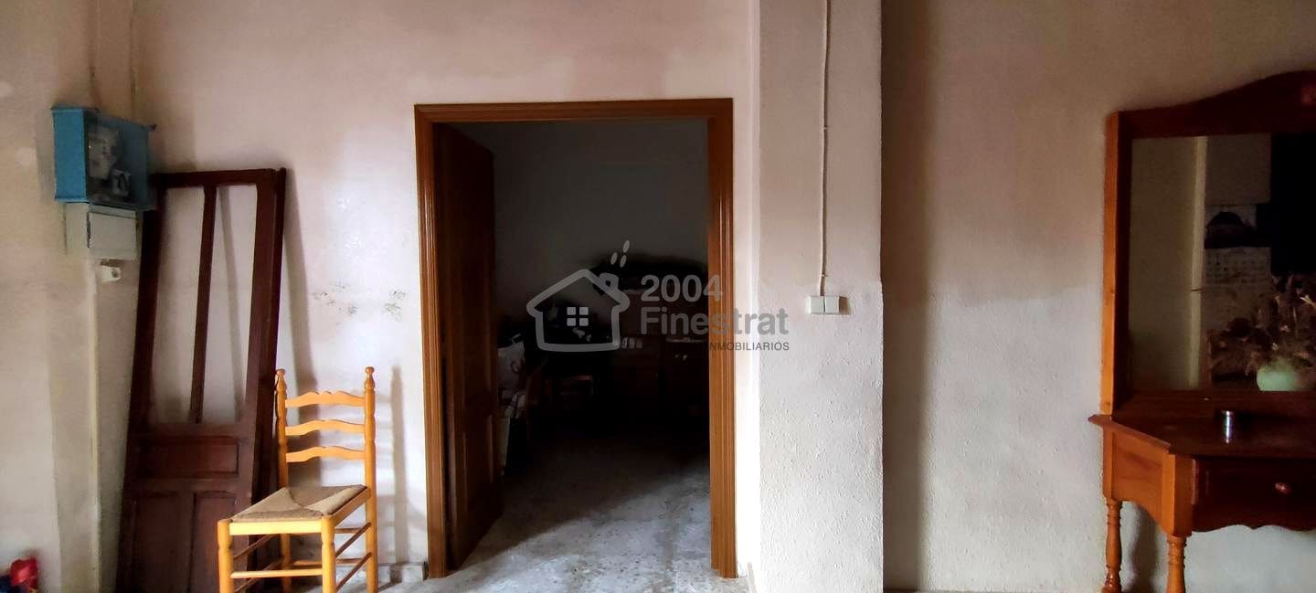 7 bedroom Villa for sale in Relleu - € 145,000 (Ref: 9131949)