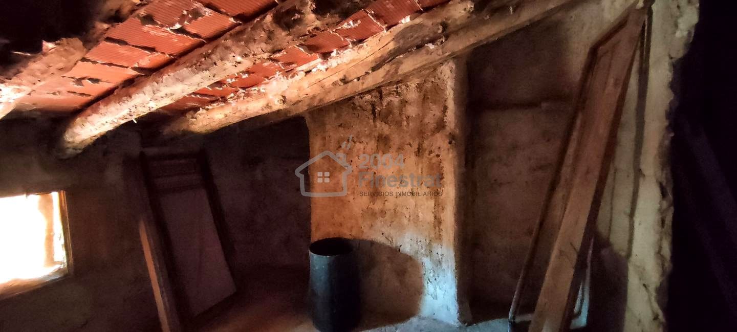 7 bedroom Villa for sale in Relleu - € 145,000 (Ref: 9131949)