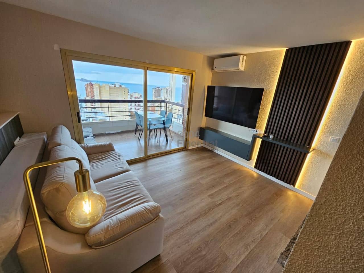 Leilighet til salgs i Benidorm med svømmebasseng garasje - € 200 000 (Ref: 9164373)