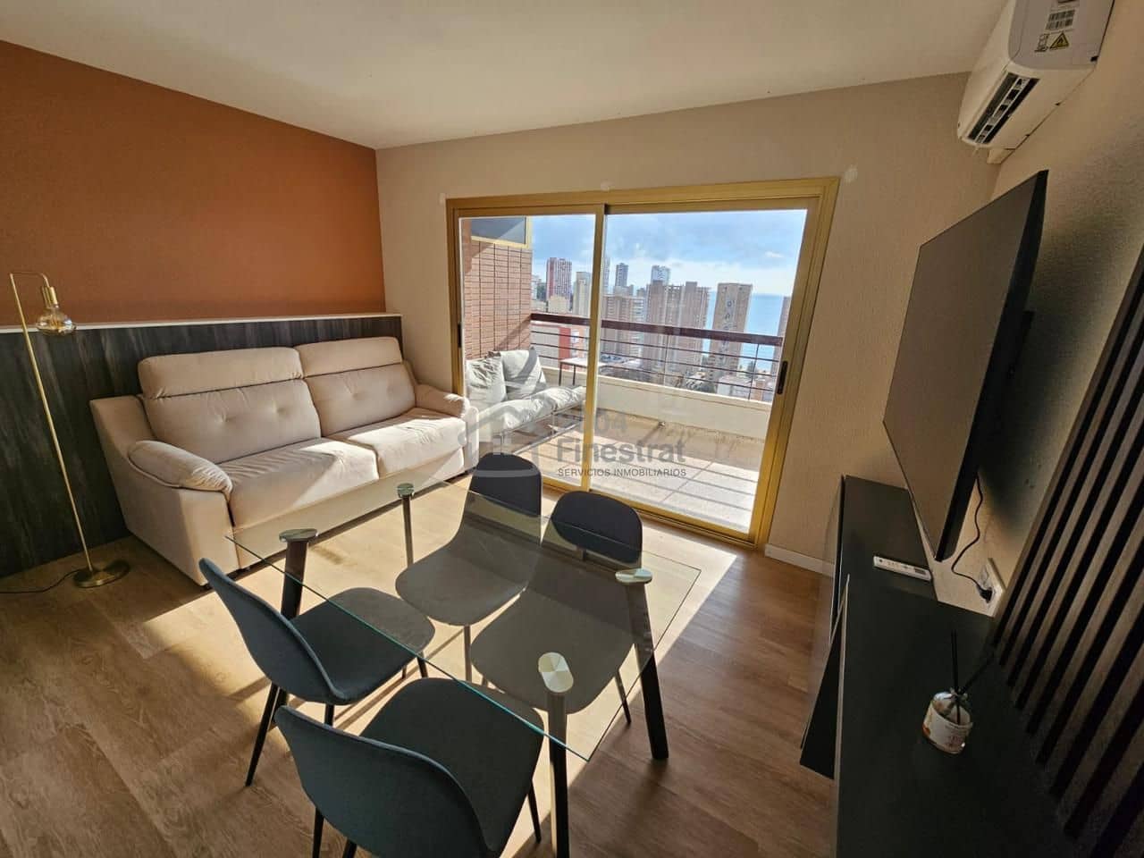 Leilighet til salgs i Benidorm med svømmebasseng garasje - € 200 000 (Ref: 9164373)