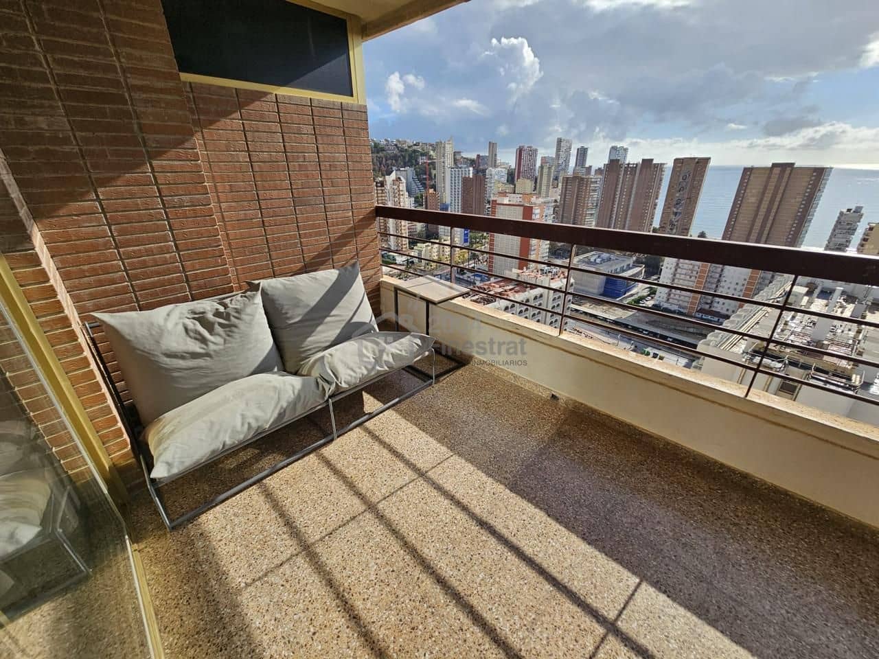 Leilighet til salgs i Benidorm med svømmebasseng garasje - € 200 000 (Ref: 9164373)