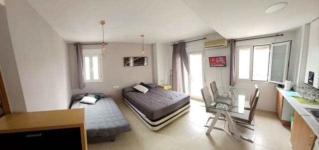 Lejlighed til leje i Finestrat - € 700 (Ref: 9255569)