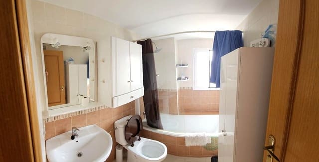 Lejlighed til leje i Finestrat - € 700 (Ref: 9255569)