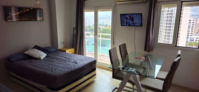 Lejlighed til leje i Finestrat - € 700 (Ref: 9255569)