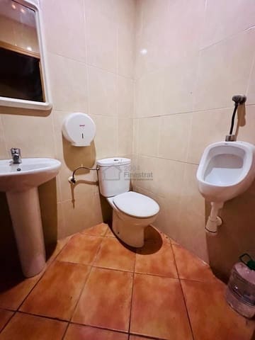 2 bedroom Business for sale in Playa Poniente, Benidorm - € 125,000 (Ref: 9296094)