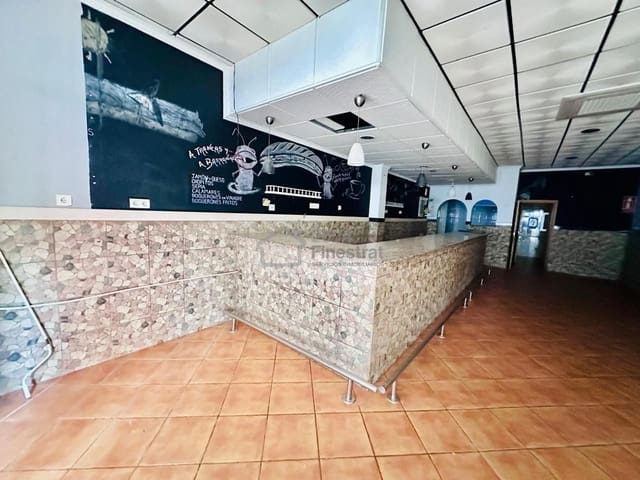 2 bedroom Business for sale in Playa Poniente, Benidorm - € 125,000 (Ref: 9296094)
