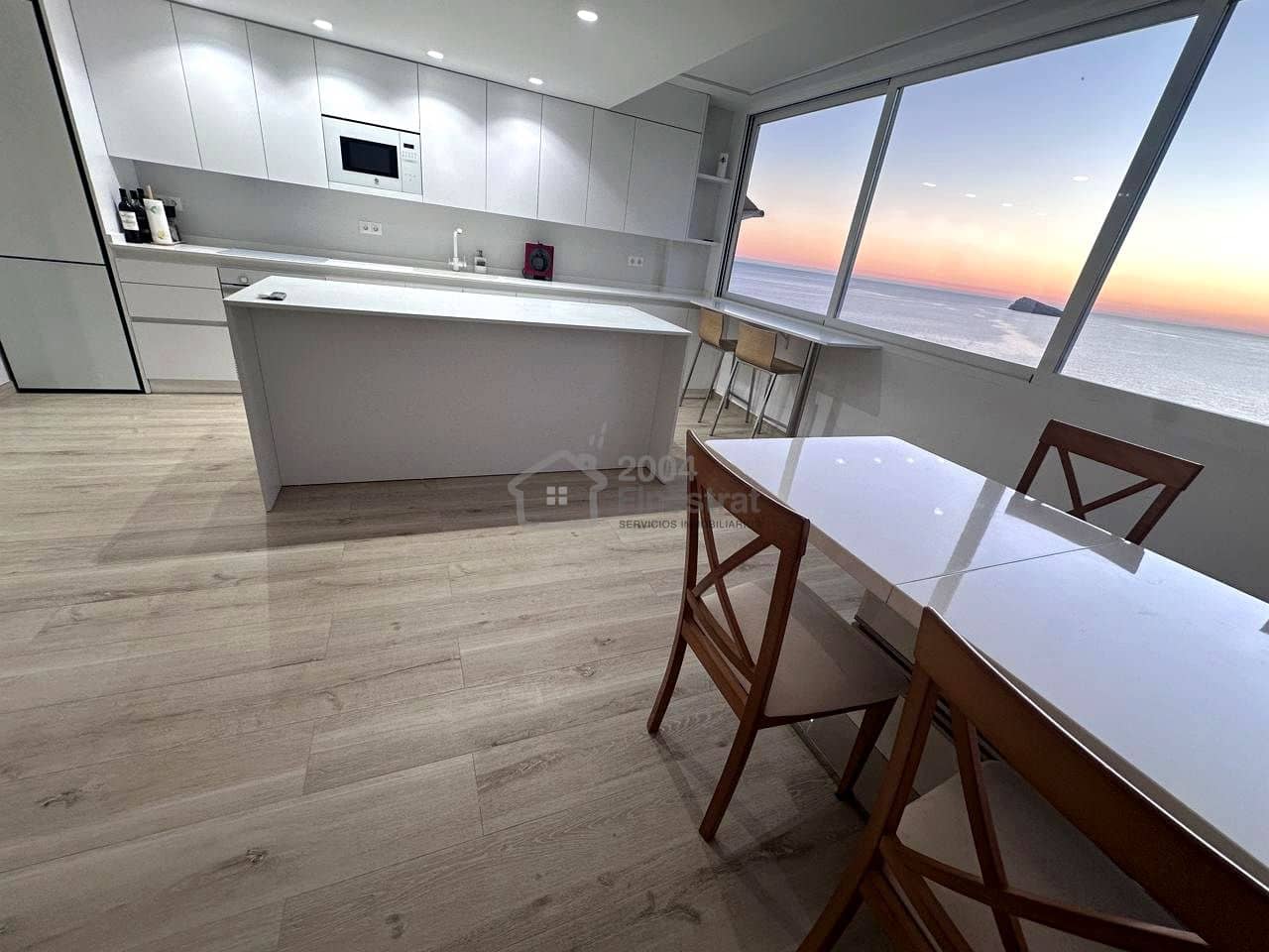 3 makuuhuone Asunto vuokrattavana paikassa Benidorm mukana 
autotalli - 1 800 € (Ref: 9301807)