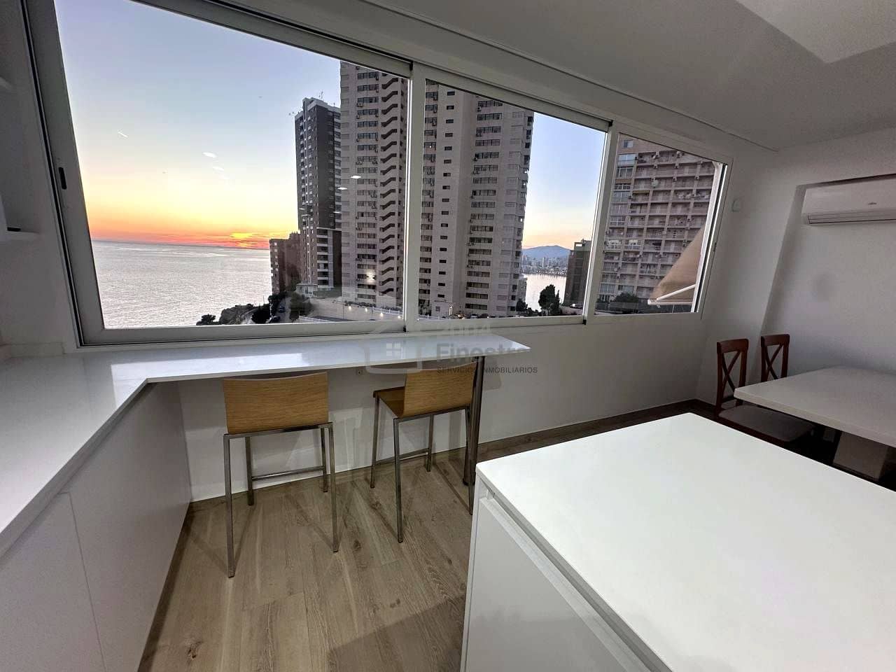 3 makuuhuone Asunto vuokrattavana paikassa Benidorm mukana 
autotalli - 1 800 € (Ref: 9301807)
