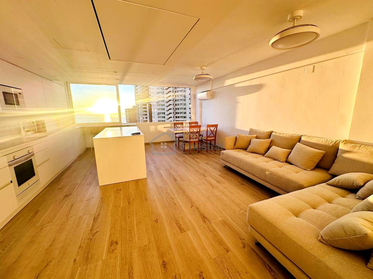 3 makuuhuone Asunto vuokrattavana paikassa Benidorm mukana 
autotalli - 1 800 € (Ref: 9301807)