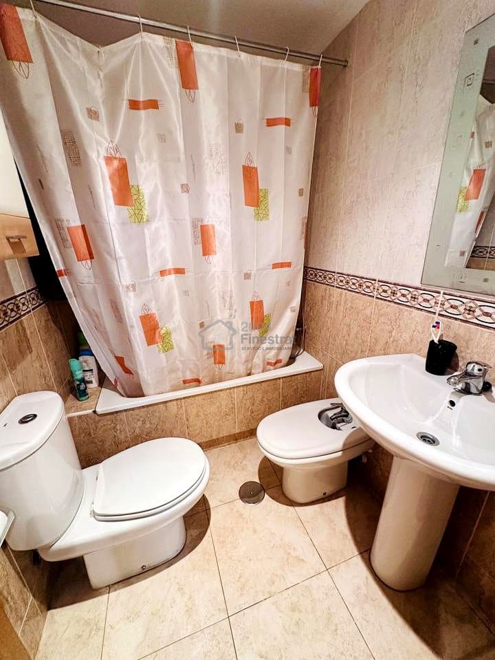 1 makuuhuone Asunto myytävänä paikassa La Villajoyosa / Vila Joiosa mukana uima-altaan - 169 000 € (Ref: 9306851)