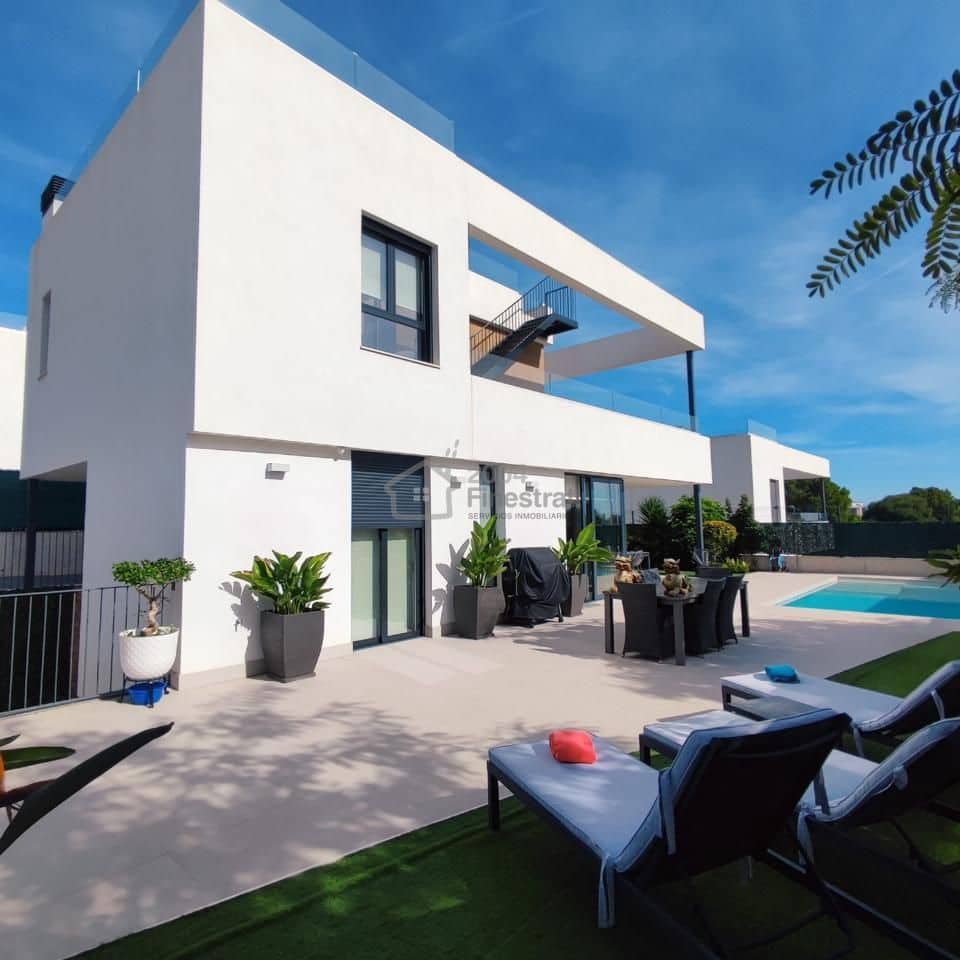 3 bedroom Villa for sale in Finestrat with pool garage - € 825,000 (Ref: 9348691)