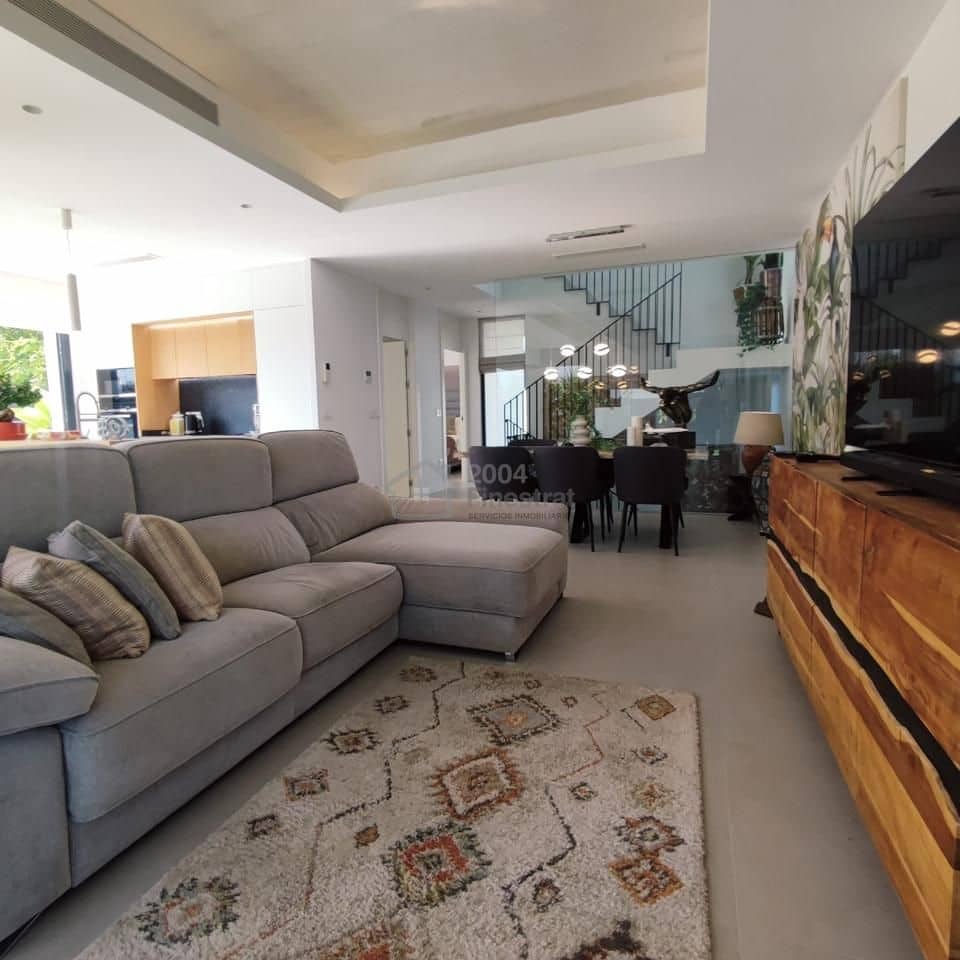 3 bedroom Villa for sale in Finestrat with pool garage - € 825,000 (Ref: 9348691)