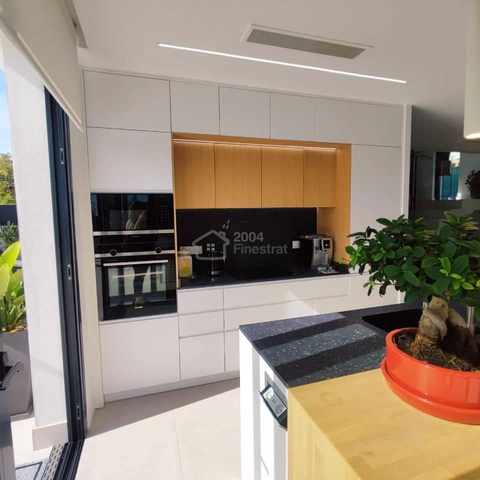 3 bedroom Villa for sale in Finestrat with pool garage - € 825,000 (Ref: 9348691)