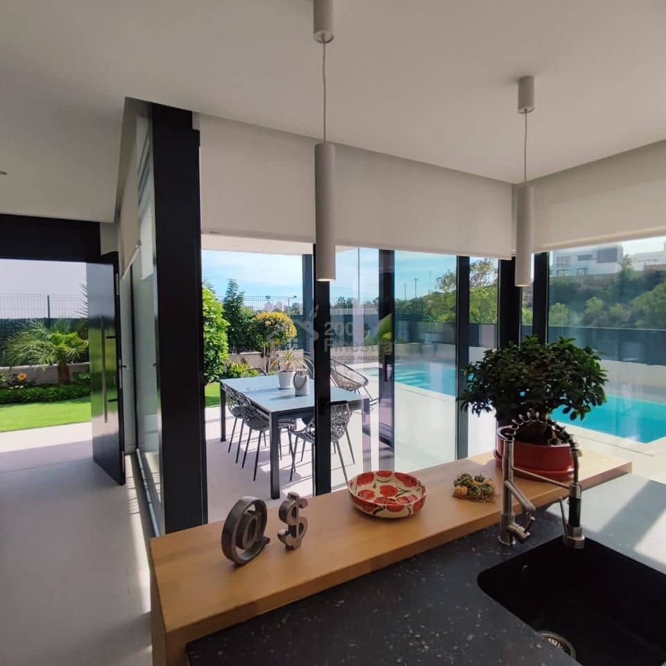 3 bedroom Villa for sale in Finestrat with pool garage - € 825,000 (Ref: 9348691)