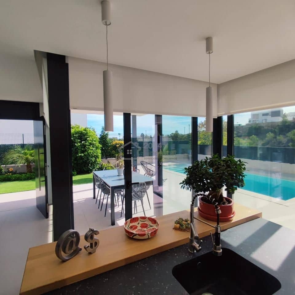 3 bedroom Villa for sale in Finestrat with pool garage - € 825,000 (Ref: 9348691)