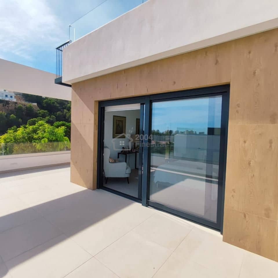 3 bedroom Villa for sale in Finestrat with pool garage - € 825,000 (Ref: 9348691)