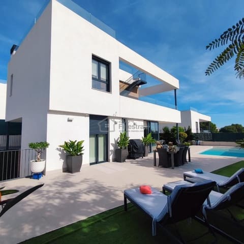 3 bedroom Villa for sale in Balcón de Finestrat - Terra Marina, Finestrat with pool garage - € 825,000 (Ref: 9348691)