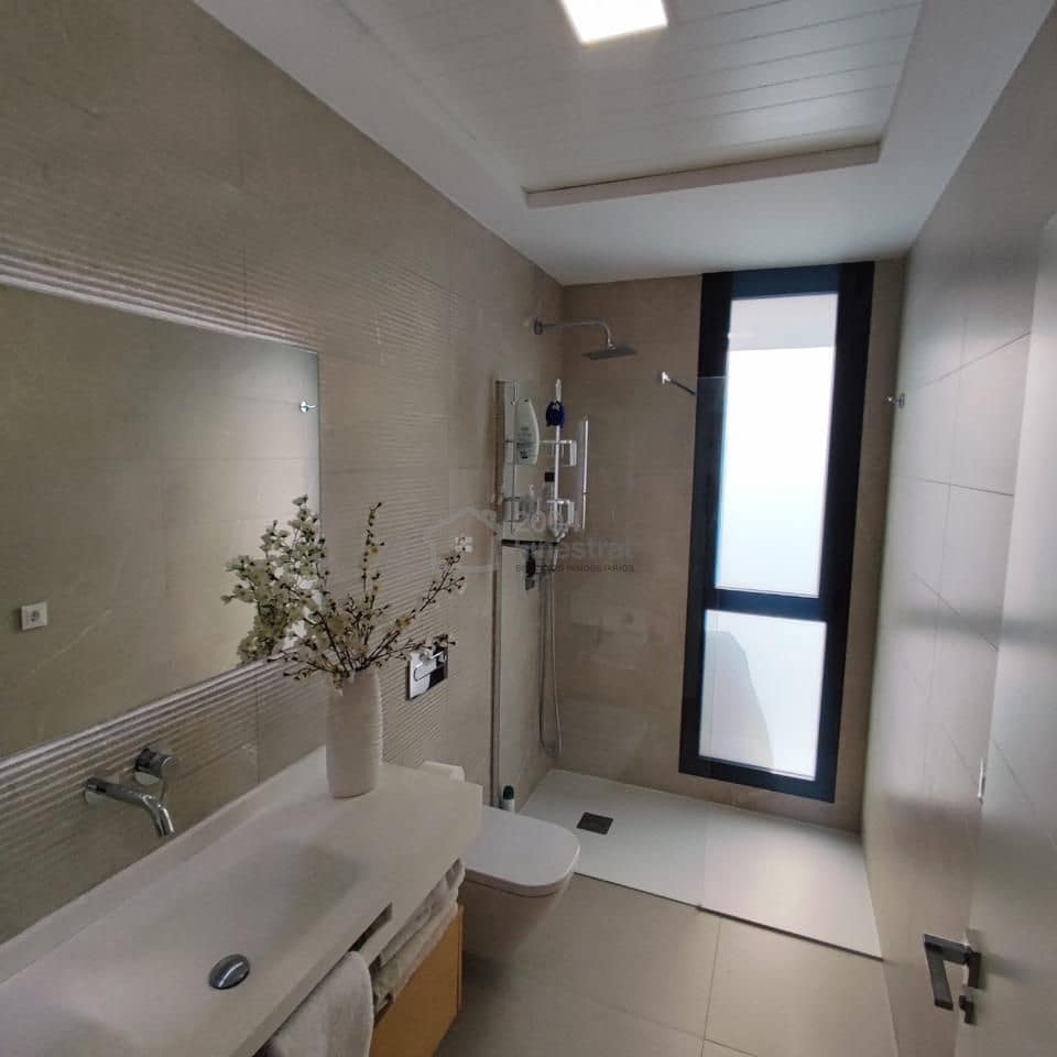 3 bedroom Villa for sale in Finestrat with pool garage - € 825,000 (Ref: 9348691)