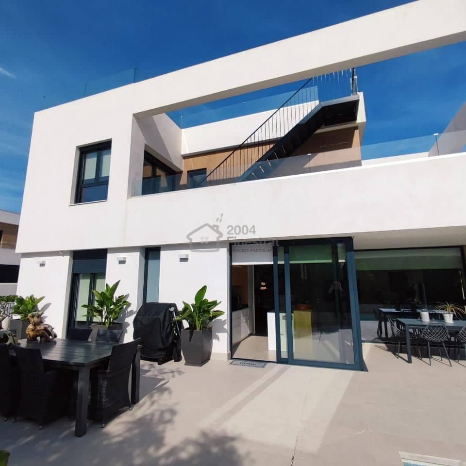 3 bedroom Villa for sale in Finestrat with pool garage - € 825,000 (Ref: 9348691)