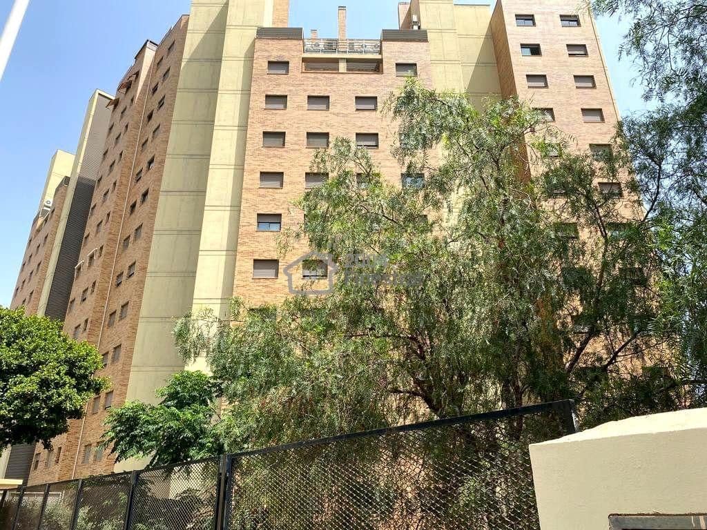 2 bedroom Flat for sale in Benidorm with pool garage - € 325,000 (Ref: 9352842)