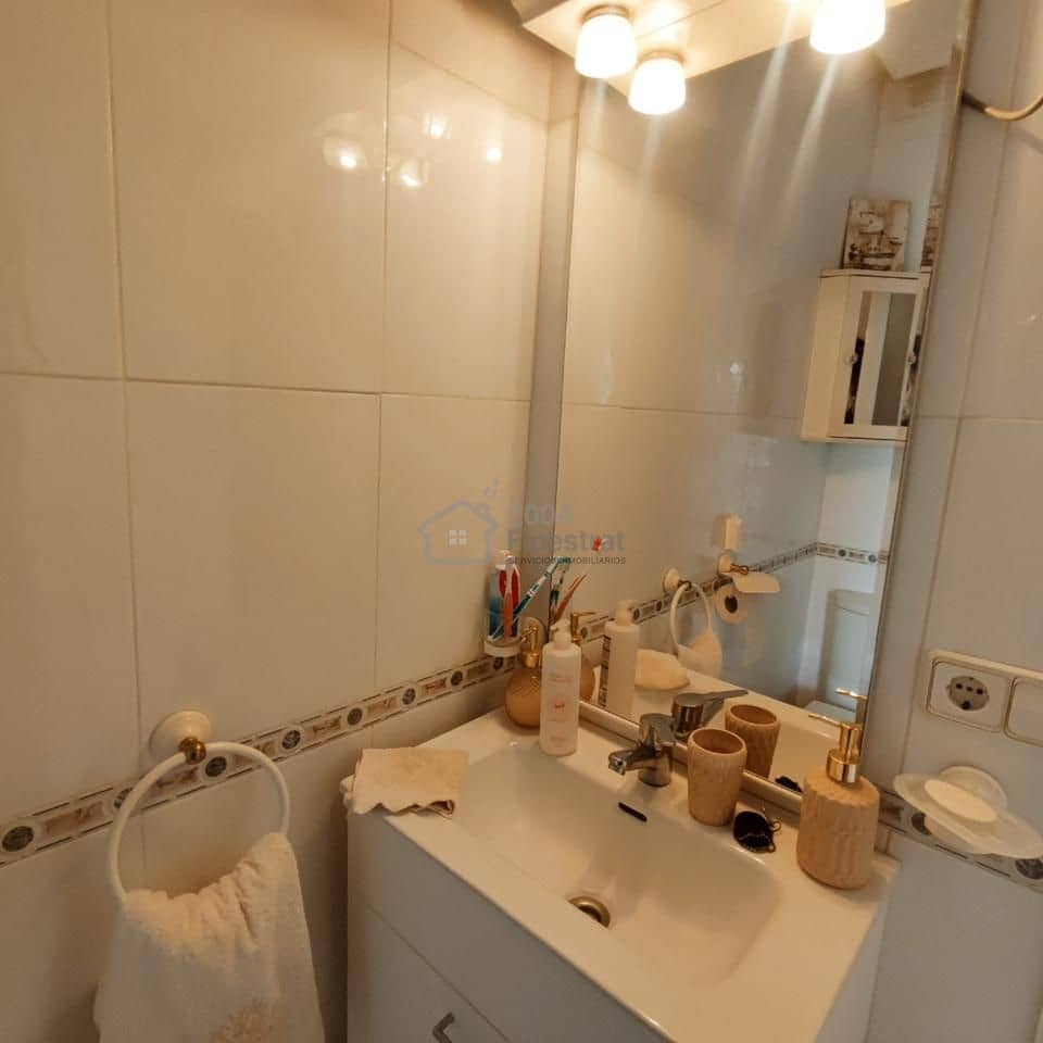 2 bedroom Flat for sale in Benidorm with garage - € 262,500 (Ref: 9363228)