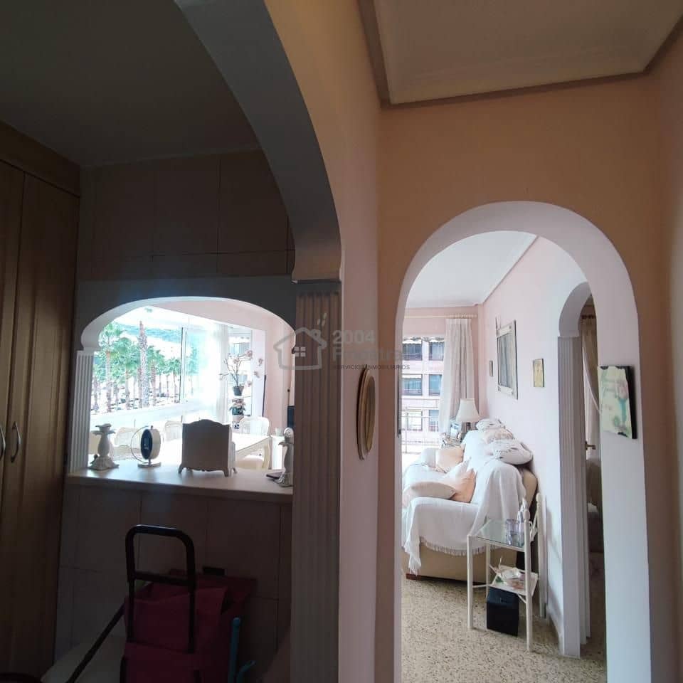 2 bedroom Flat for sale in Benidorm with garage - € 262,500 (Ref: 9363228)