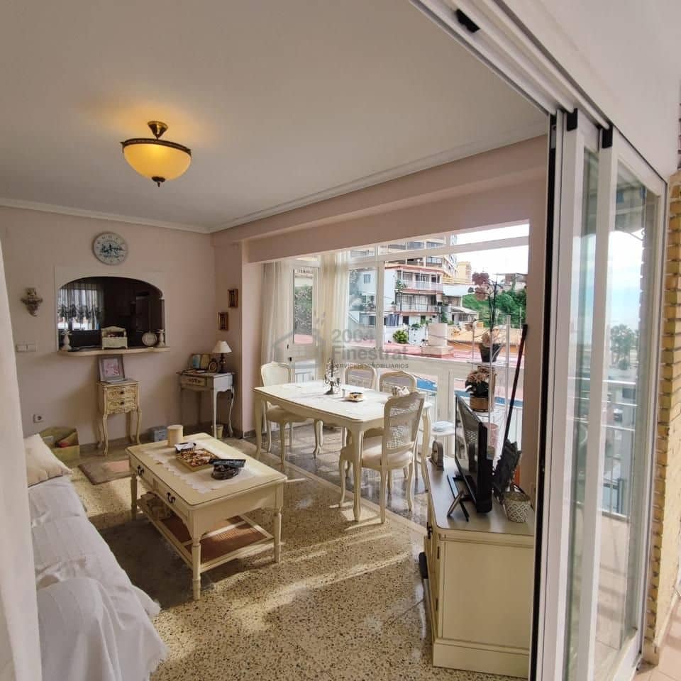 2 bedroom Flat for sale in Benidorm with garage - € 262,500 (Ref: 9363228)