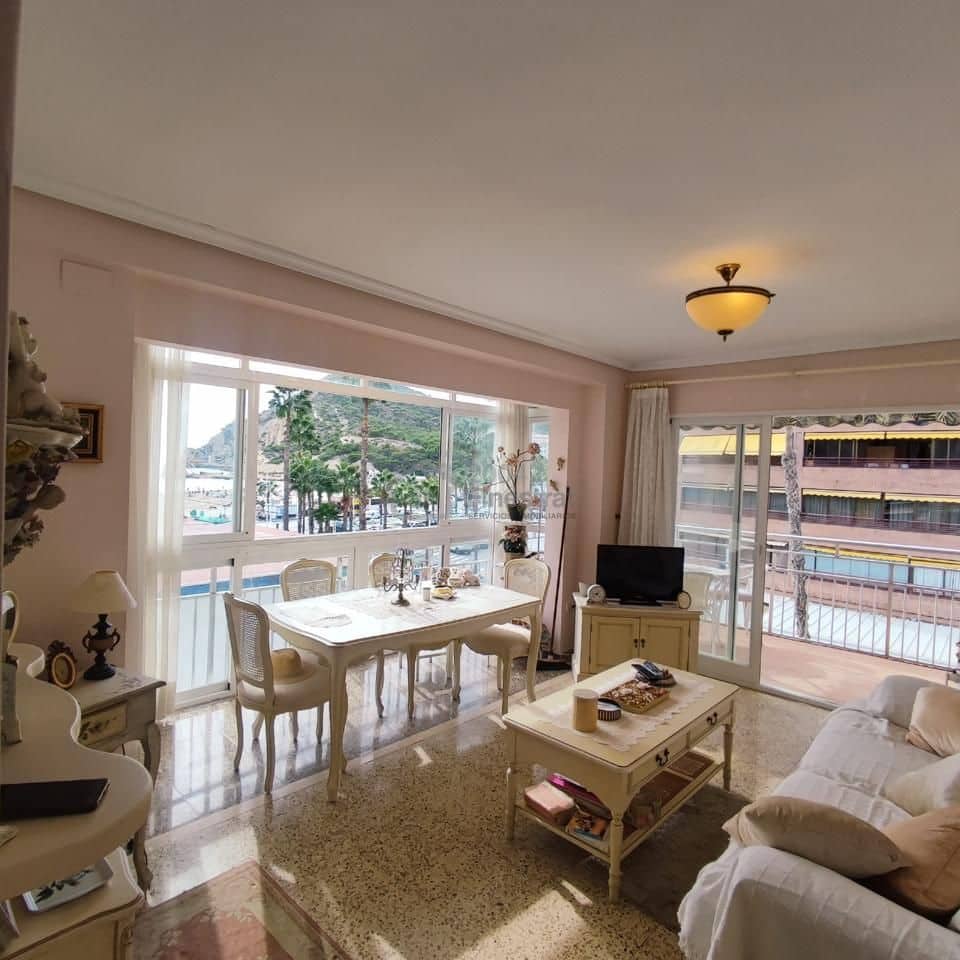 2 bedroom Flat for sale in Benidorm with garage - € 262,500 (Ref: 9363228)