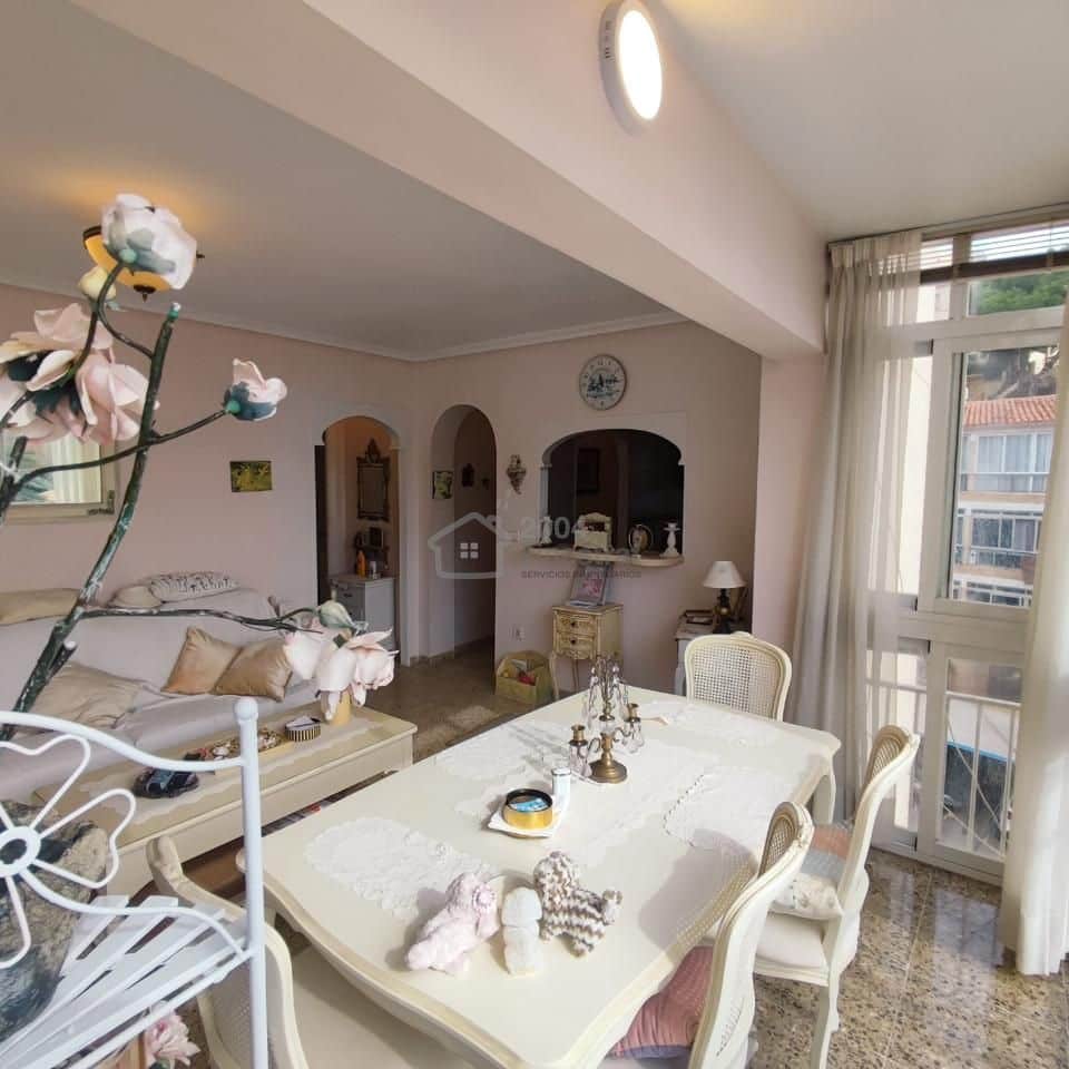 2 bedroom Flat for sale in Benidorm with garage - € 262,500 (Ref: 9363228)